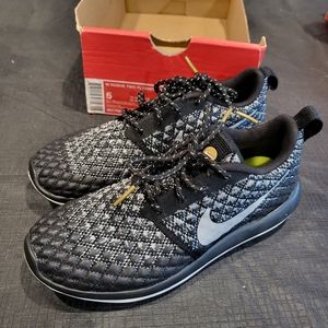 Nike Roche Two Flyknit 365